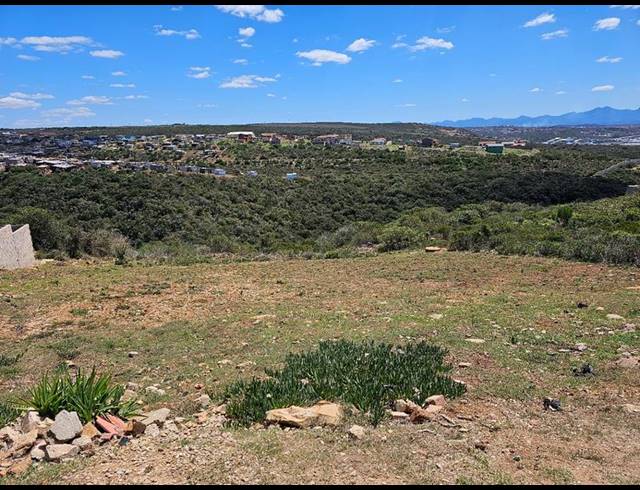 LAND FOR SALE IN MOSSEL BAY EXT 26